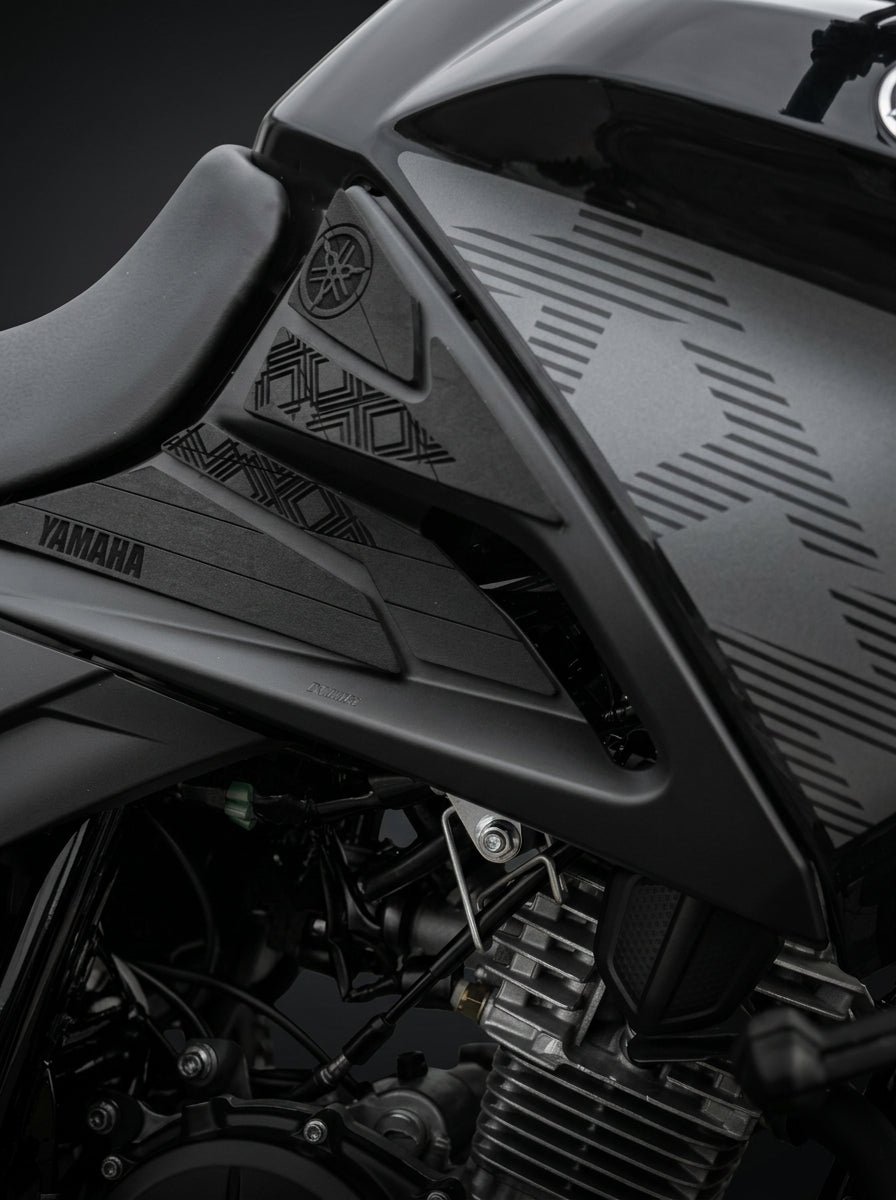 Protector lateral encauchetado XTZ150 detalle Yamaha