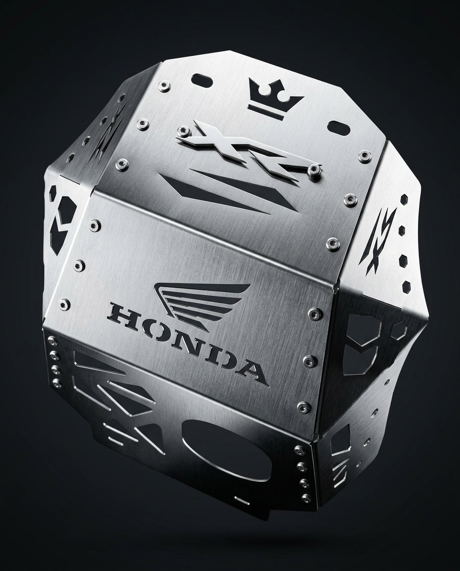 Pechera XR190 cubremotor vista frontal corte láser corona XR