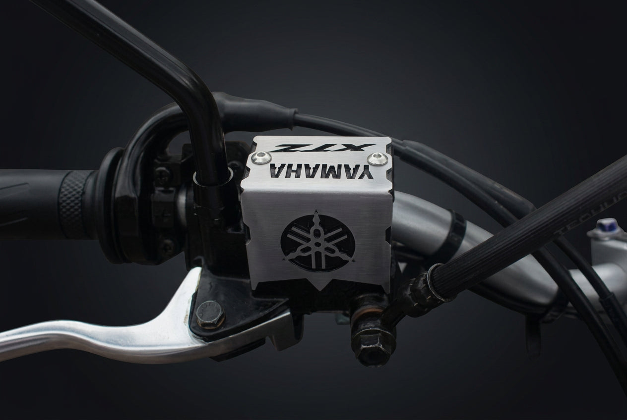 Protector de bomba de freno delantera XTZ Yamaha vista superior