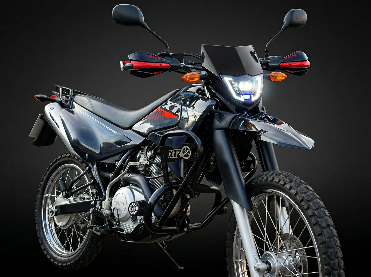 Superlander instalado en Yamaha XTZ125 - vista completa moto con fender extender